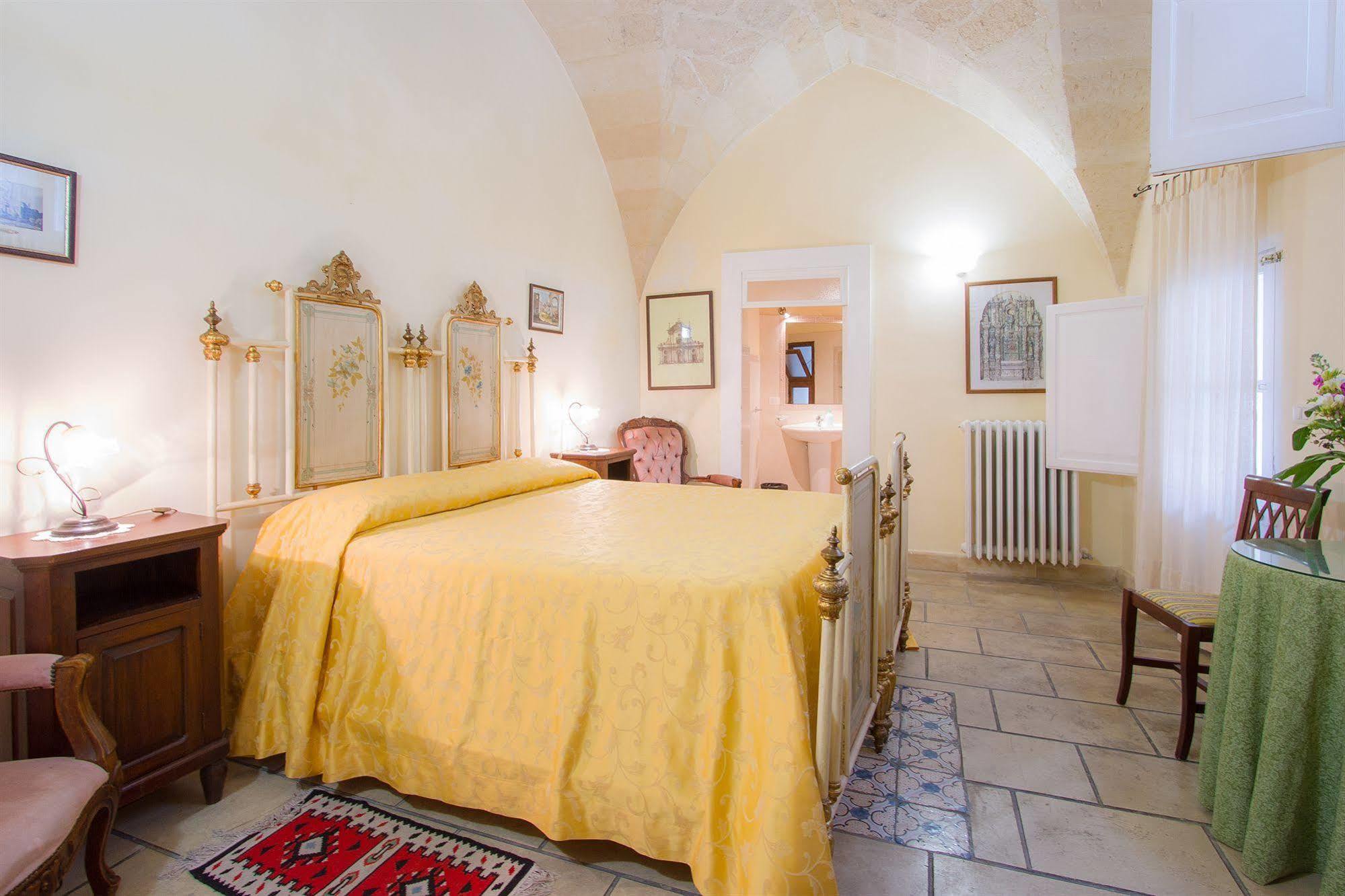 B&B Casa Li Santi Lecce Eksteriør billede